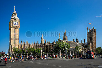 Palace of Westminster in London am Tag