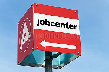 Symbolisches Schild Jobcenter