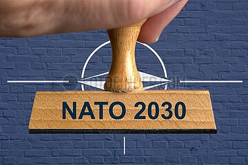 Symbolischer Stempel NATO 2030