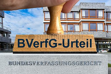 Symbolischer Stempel BVerfG-Urteil