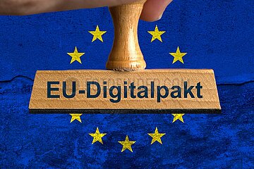 Symbolischer Stempel EU-Digitalpakt