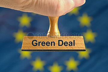 Symbolischer Stempel mit der Aufschrift Green Deal