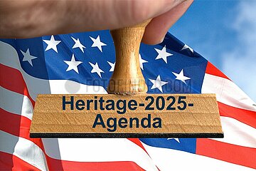 Symbolischer Stempel Heritage-2025-Agenda
