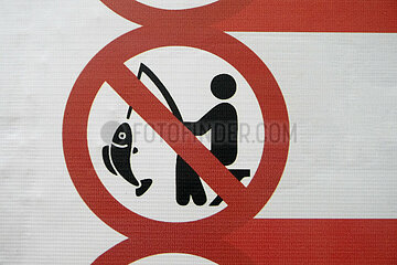 Senggigi  Indonesien  Schild: Angeln verboten