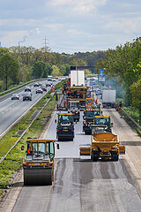 Strassenbau  Sanierung der Autobahn A3  Wesel  Nordrhein-Westfalen  Deutschland
