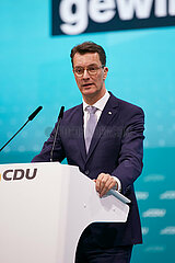 Berlin  Deutschland - Der MInisterpraesident von Nordrhein-Westfalen Hendrik Wuest spricht beim CDU-Bundesparteitag.