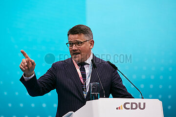 Berlin  Deutschland - Der MInisterpraesident von Hessen Boris Rhein spricht beim CDU-Bundesparteitag.