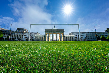 Fanmeile am Brandenburger Tor in Berlin
