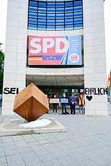 Letzte Generation Farbaktion bei der SPD