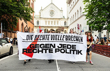 Zur Europawahl: Protest gegen Rechtsextremismus in München