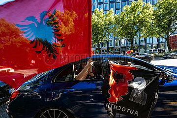 Deutschland  Hamburg - albanische Imigranten feiern das Remis Albaniens bei der UEFAEURO2024 gegen Kroatien