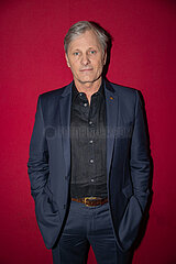 THE DEAD DON`T HURT Premiere