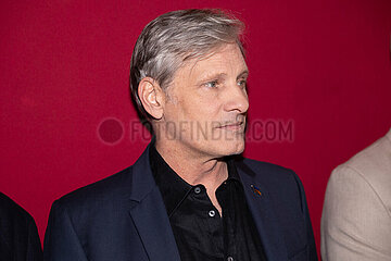 THE DEAD DON`T HURT Premiere