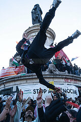 Feier am Place de la Republique zum Wahlsieg der Front Populaire in Frankreich