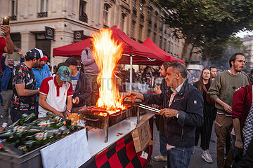 Feier am Place de la Republique zum Wahlsieg der Front Populaire in Frankreich