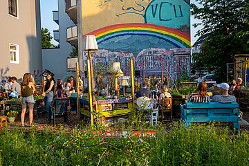 Deutschland  Bremen - Nachbarschaftsprojekt Rotkaeppchens Garten im Steintor (in Bremen genannt Viertel)