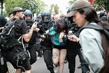 Internationalistische Pride Demo in Berlin