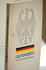 Deutschland  Bremen - Buchveroeffentlichung Grundgesetz fuer die Bundesrepublik Deutschland