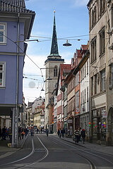 Erfurt  Deutschland  Menschen in der Marktstrasse