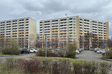 Erfurt  Deutschland  Plattenbauten an der Nordhaeuser Strasse