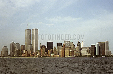 USA  New York City - Die skyline von Manhattan mit den twin towers des World Trade Center