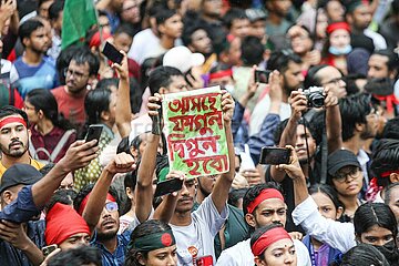 Students protest against quota system in government jobs in Dhaka  Bangladesh