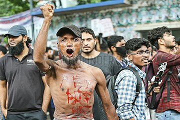 Students protest against quota system in government jobs in Dhaka  Bangladesh