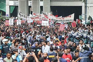 Students protest against quota system in government jobs in Dhaka  Bangladesh