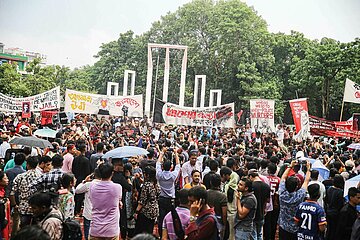 Students protest against quota system in government jobs in Dhaka  Bangladesh