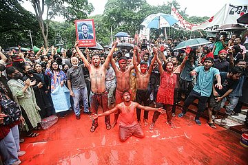 Students protest against quota system in government jobs in Dhaka  Bangladesh