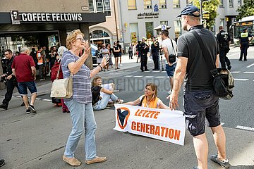 Letzte Generation Ungehorsame Versammlung in Augsburg