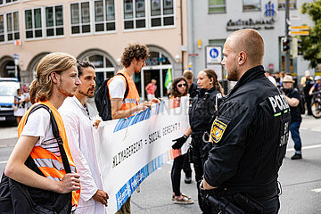 Letzte Generation Ungehorsame Versammlung in Augsburg