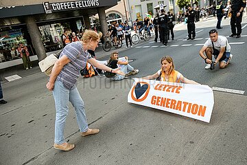 Letzte Generation Ungehorsame Versammlung in Augsburg