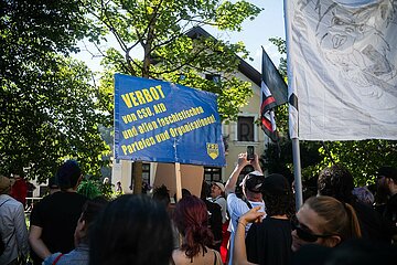 Demonstration gegen die Eröffnung des ersten AfD Büro in München