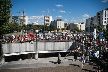 Demonstration gegen die Eröffnung des ersten AfD Büro in München