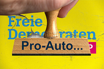 Symbolischer Stempel Pro-Auto...