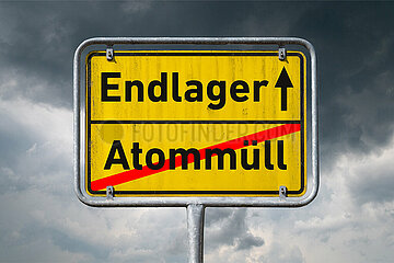 Symbolisches Ortsschild Atommuell Endlager