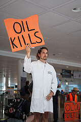 Protest der Letzten Generation am Flughafen München