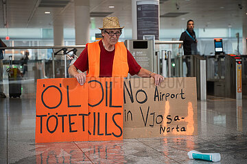 Protest der Letzten Generation am Flughafen München