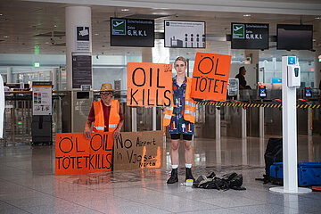 Protest der Letzten Generation am Flughafen München