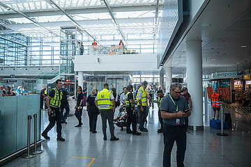 Protest der Letzten Generation am Flughafen München