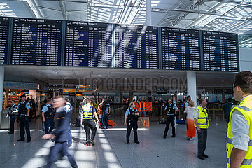 Protest der Letzten Generation am Flughafen München