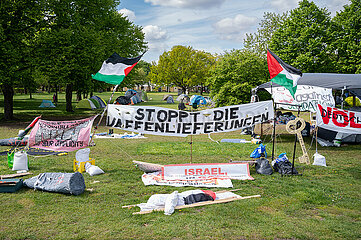 Berlin  Deutschland  Protest-Camp von pro-Palaestina Demonstranten und Friedensaktivisten im Regierungsviertel