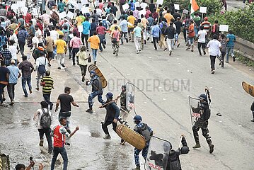 Riot Against Police After Doctor studen Crime