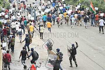 Riot Against Police After Doctor studen Crime