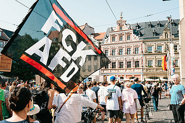 Gegendemo zu AfD-Wahlkampfabschluss in Erfurt