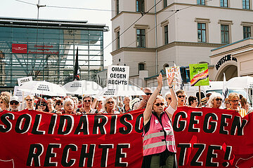 Gegendemo zu AfD-Wahlkampfabschluss in Erfurt