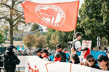 Gegendemo zu AfD-Wahlkampfabschluss in Erfurt