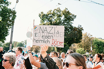 Gegendemo zu AfD-Wahlkampfabschluss in Erfurt