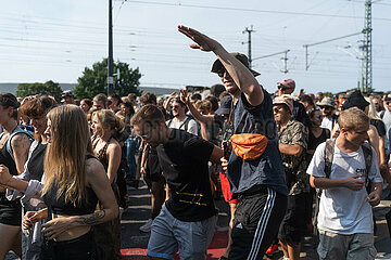 Tolerade  Technoparade gegen den Rechtsruck in Dresden